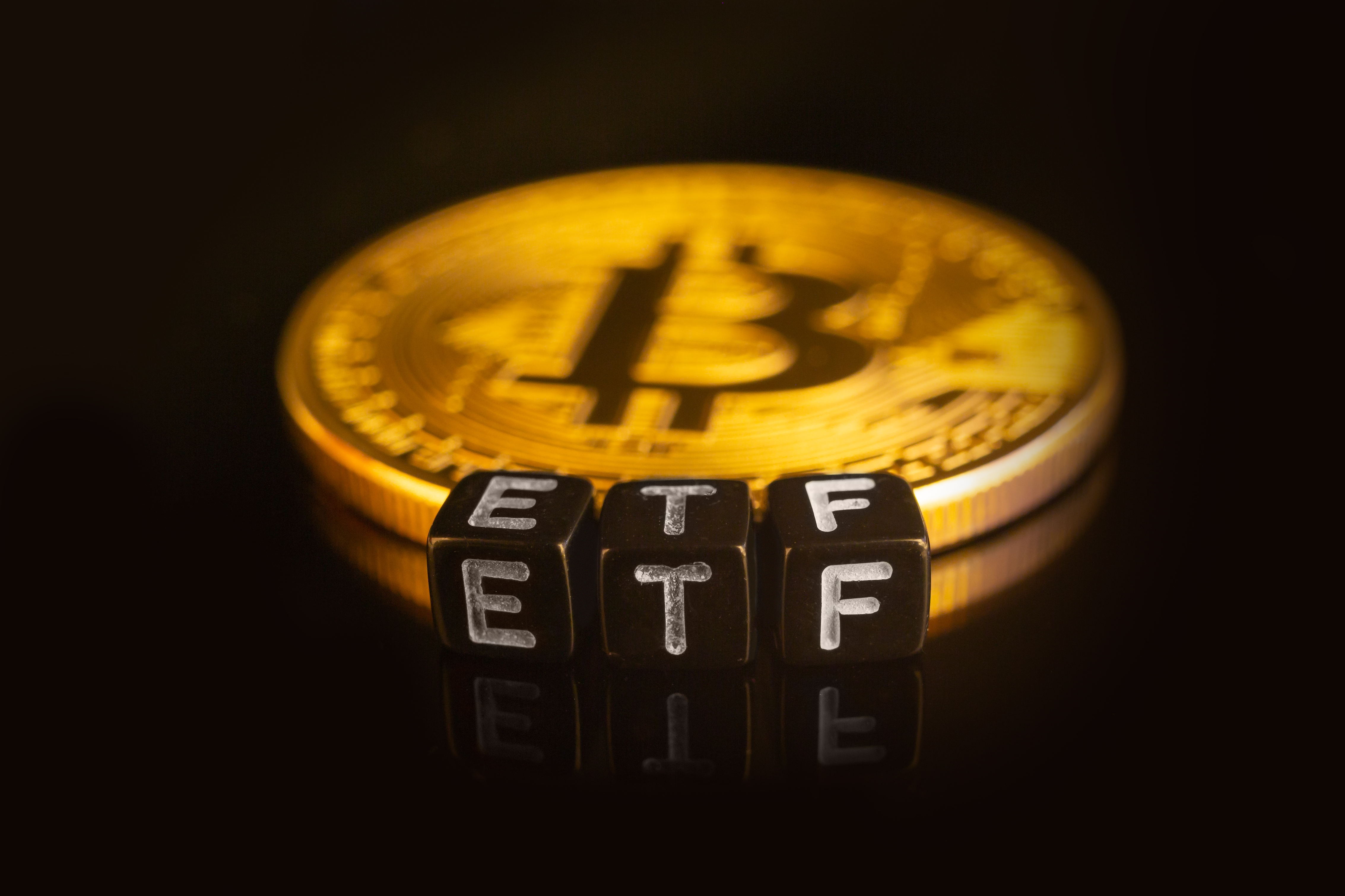 Grayscale and BlackRock File Updated Applications for Bitcoin Spot ETFs with the SEC